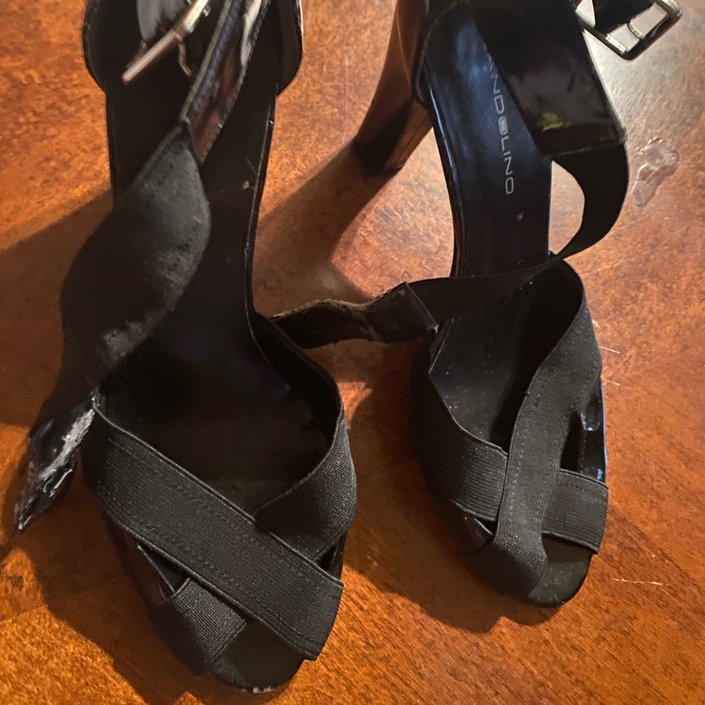 Bandolino criss cross heel